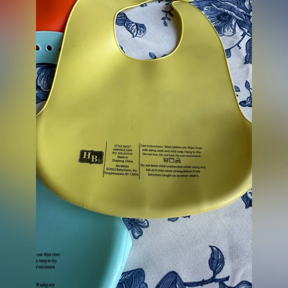 HB silicone baby bibs set of 3